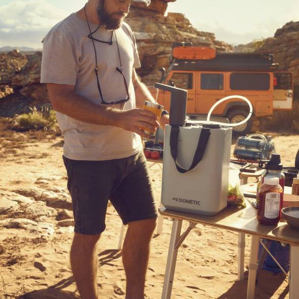 Depósito de agua para hidratación Water Jug Dometic RG-124594