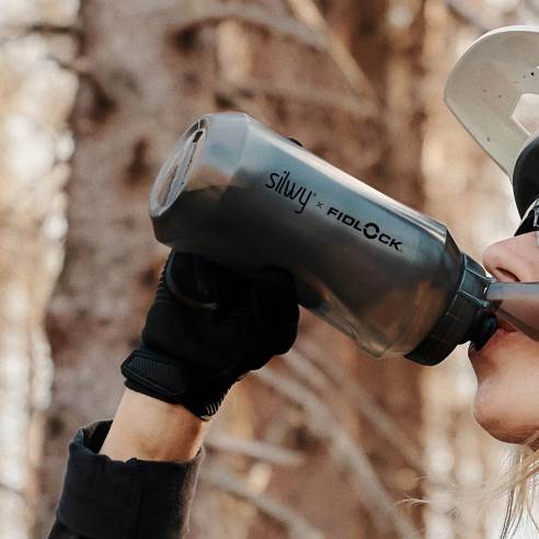 Botella magnética para bicicleta con fijación Silwy RG-145163