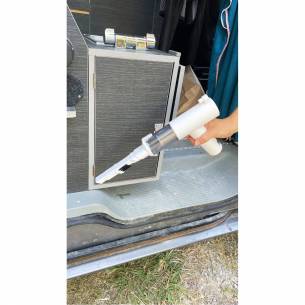 Mini aspiradora inalámbrica recargable Incasa RG-911739 2