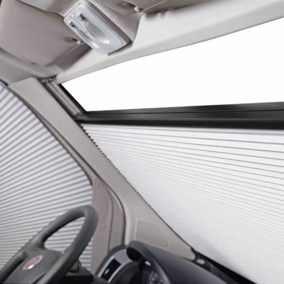 Modelo: Parabrisas FP300 Dometic RG-012221